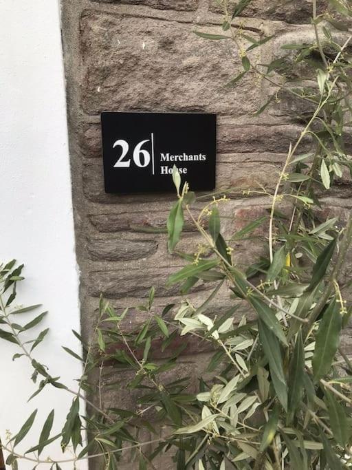 Large Newly Refurbished House Close To Harbour Bristol Exterior photo