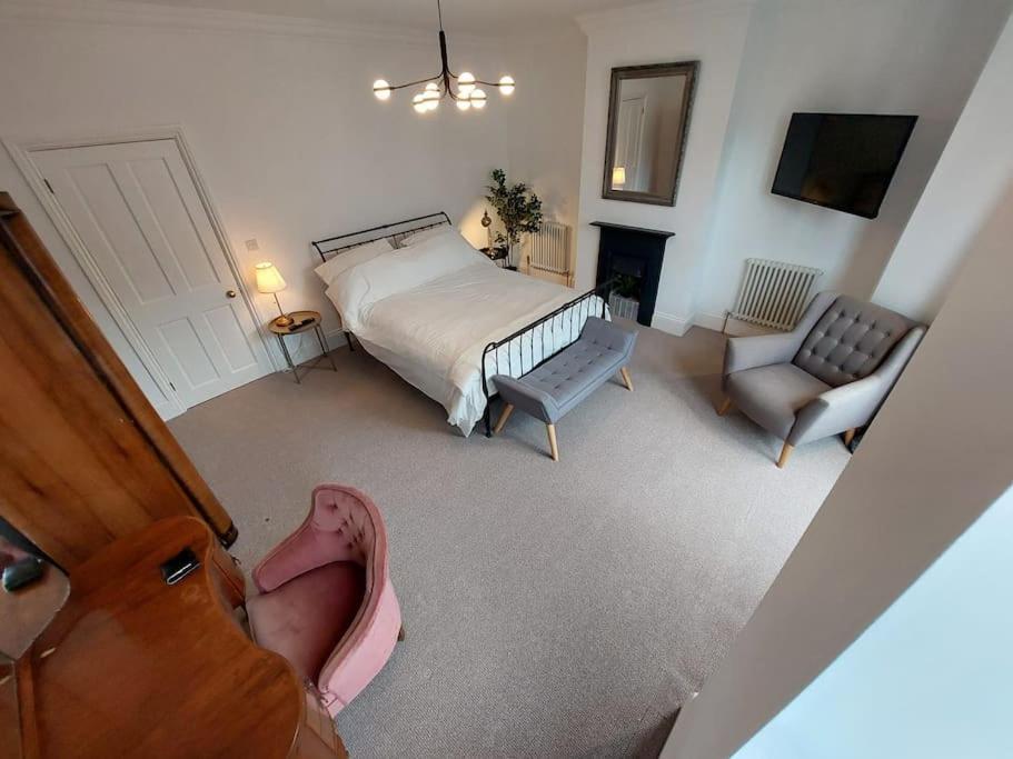 Large Newly Refurbished House Close To Harbour Bristol Exterior photo